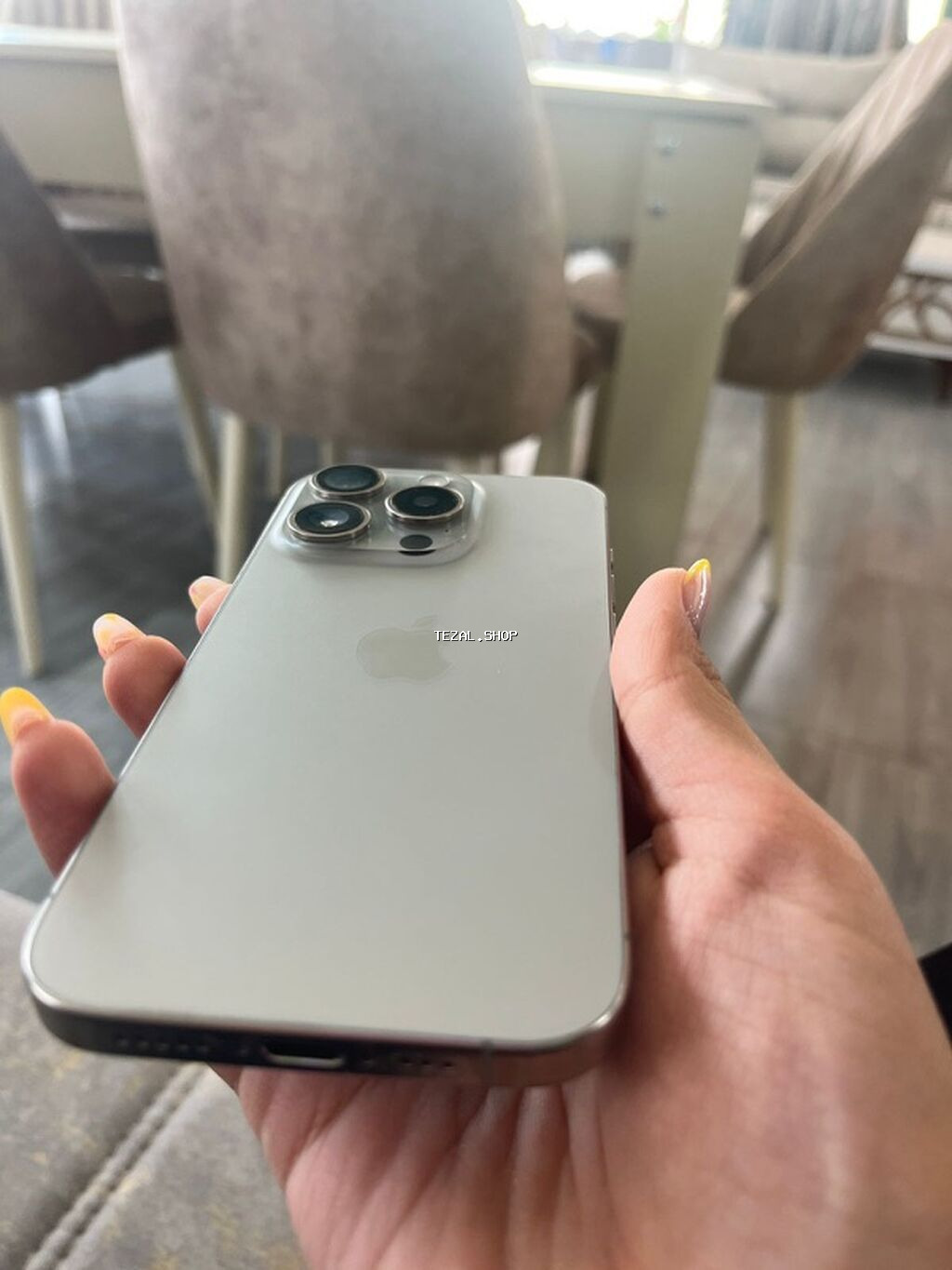 IPhone 15 Pro, 128 GB, Natural Titanium, Simsiz şarj, Face ID - şəkil 4