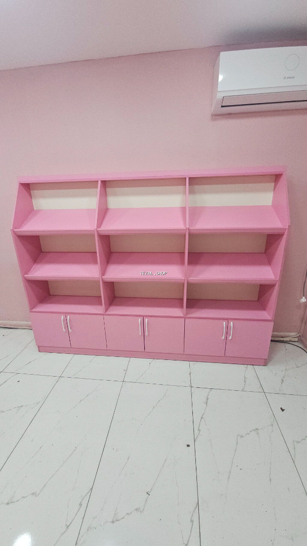 Şirniyyat magazasi,corek magazasi ucun deyerinden ucuz vitrin şkafi