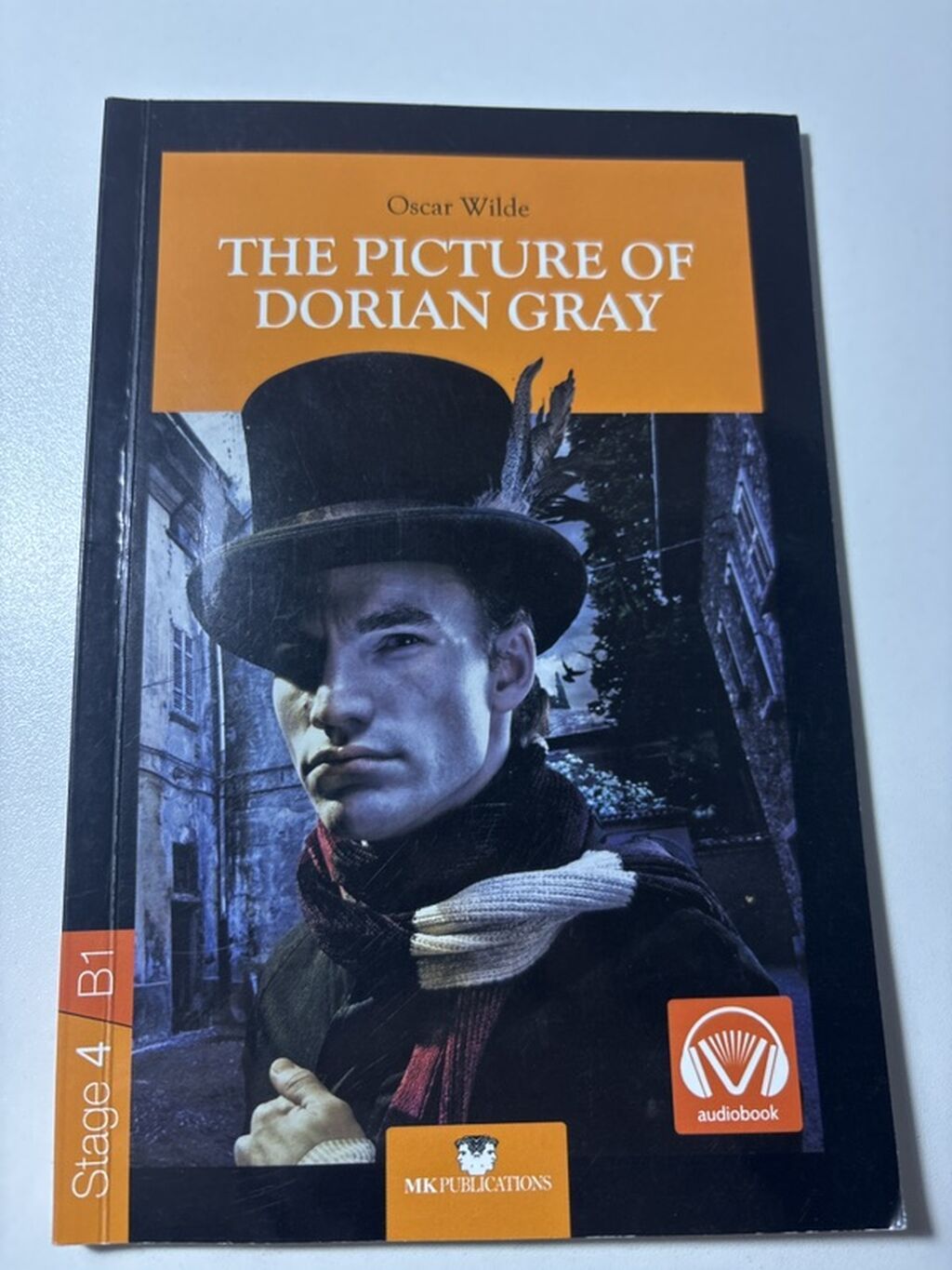 Kitab: The Picture of Dorian Gray Müəllif: Oscar Wilde Nəşriyyat