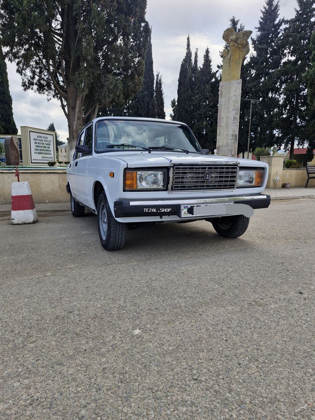 VAZ 2107 sedan barter olunur mawin hec bir xerc teleb etmir teker