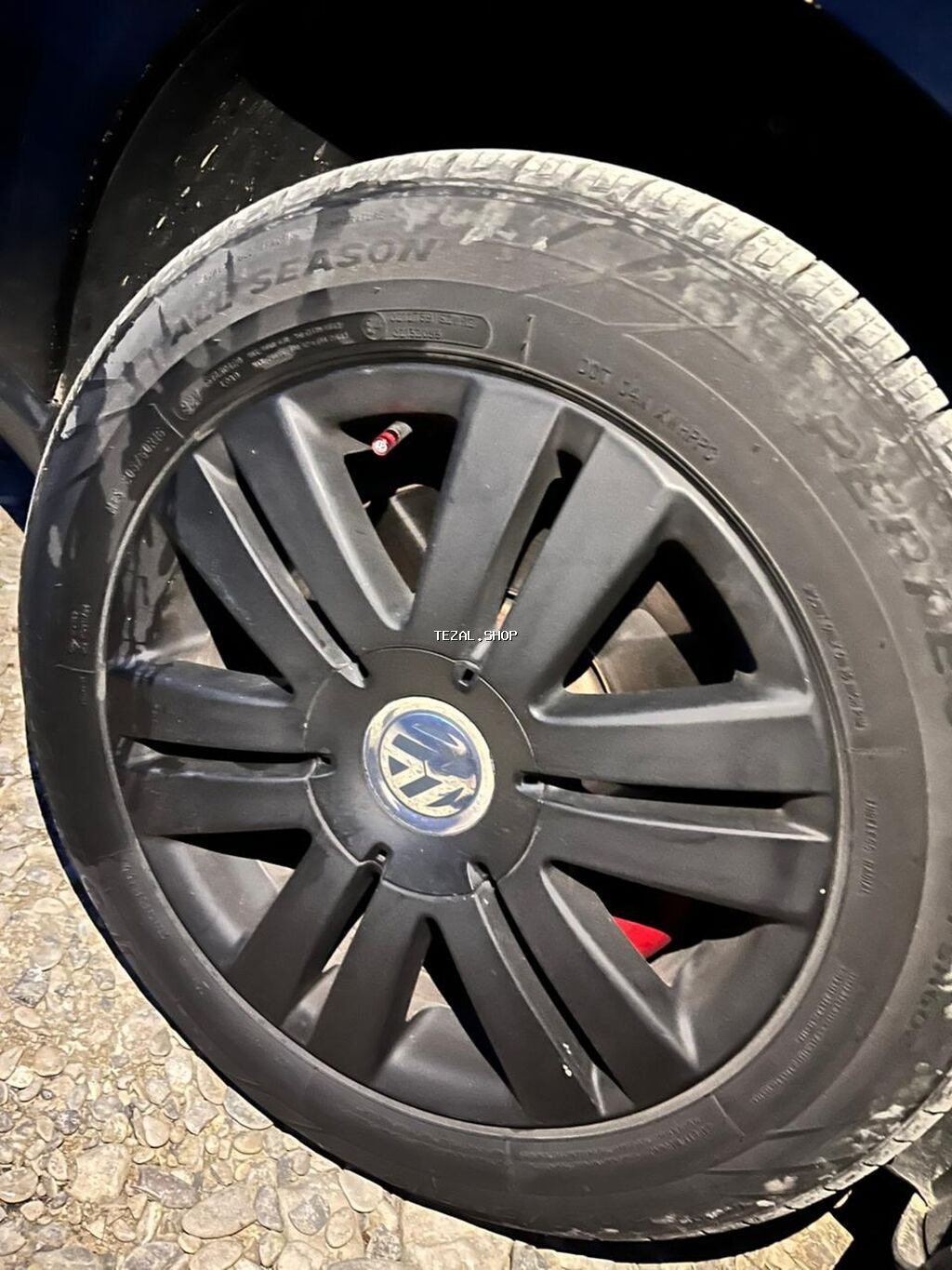 Volkswagen üçün qara rəngli təkər örtükləri (kalpaklar) – 4 ədəd dəst