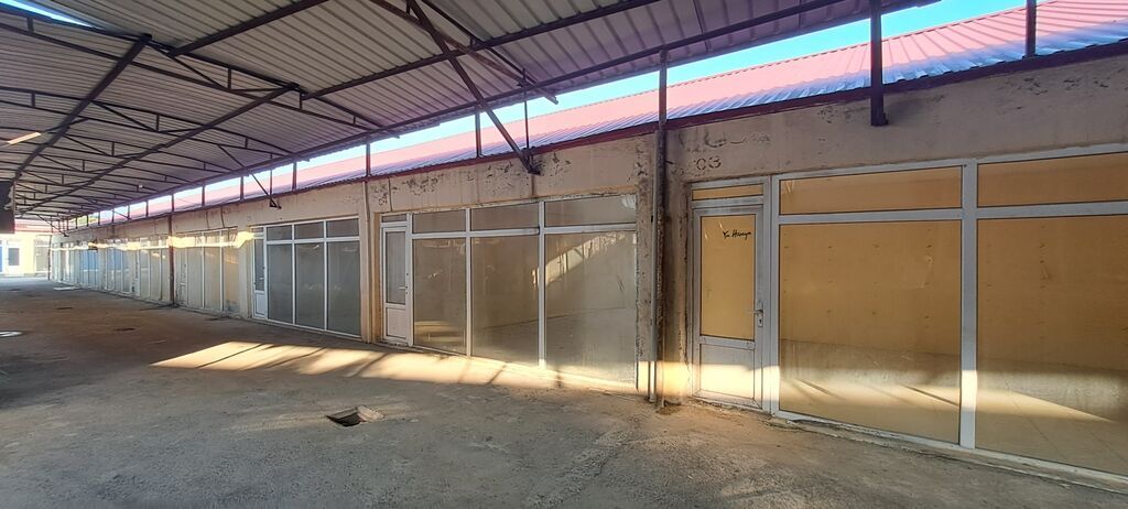 Buzovnada çox münasib qiymete anbarlar ve her növ istehsalat sexlerine