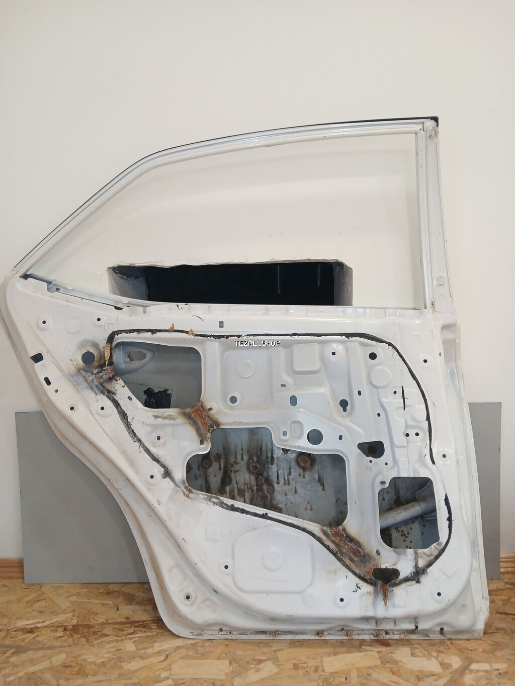 Toyota Corolla 2014 arxa qapi - şəkil 2