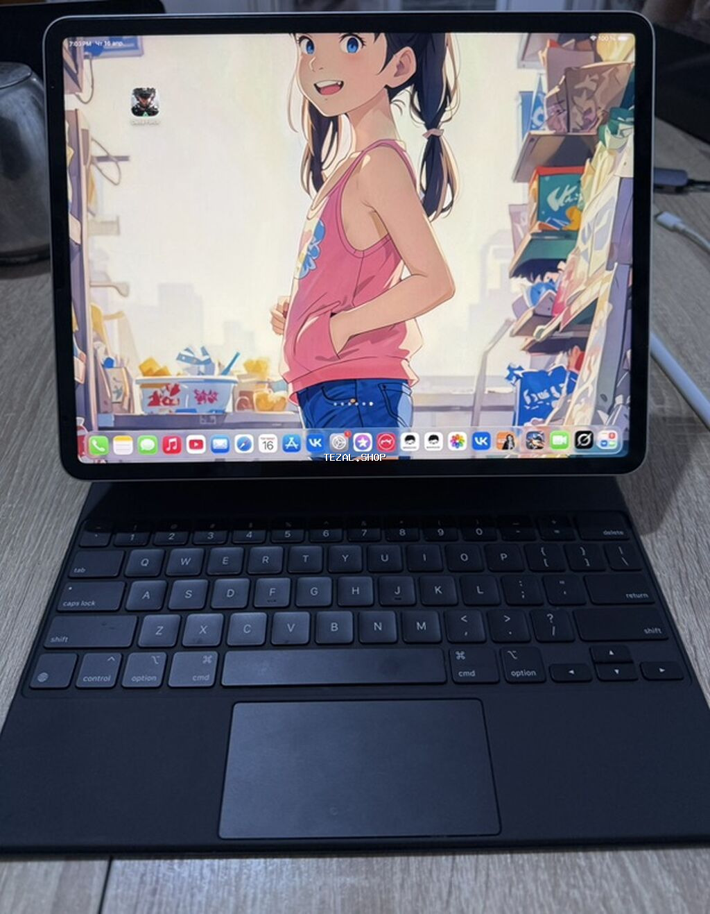 TApple iPad Pro 12.9" + Magic Keyboard Ipad 2400 alınıb, klaviaturasi