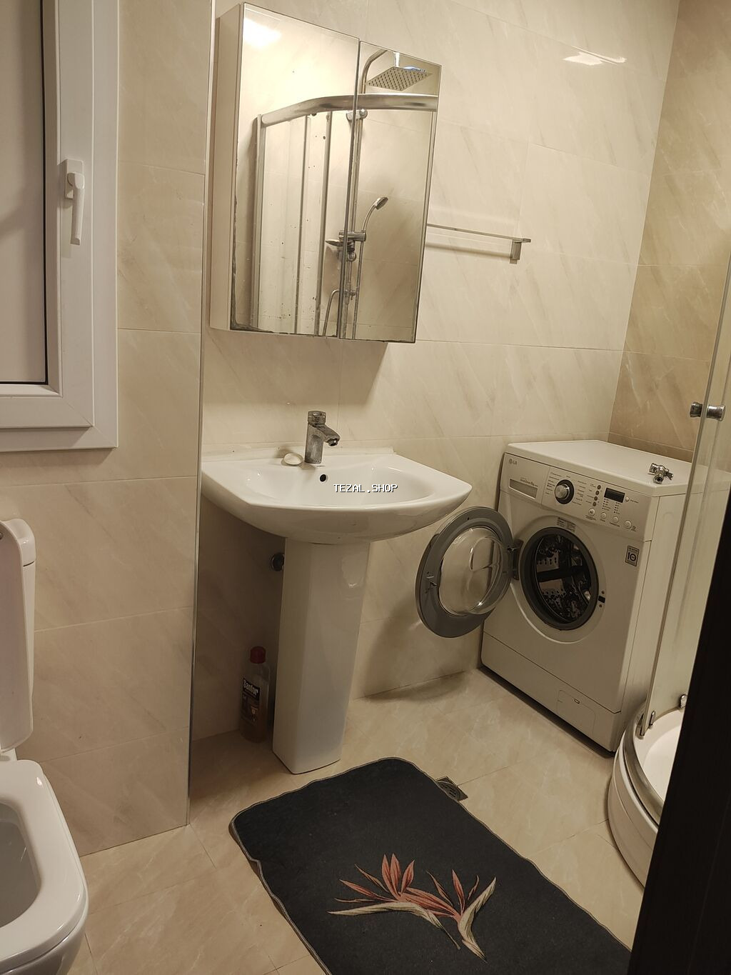 Mənzilin 2 otaqli3 peredelka. - Geniş dəhliz: iki qapılı, güzgülü - şəkil 2