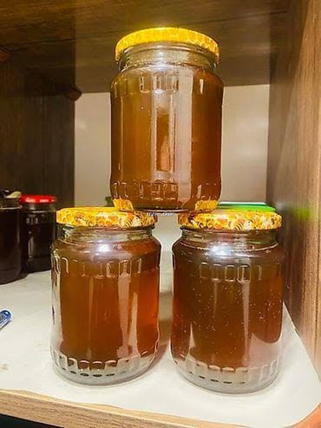 Təbii arı balı – qatqisiz bir qiram bele qatqi ola bilmez içinde