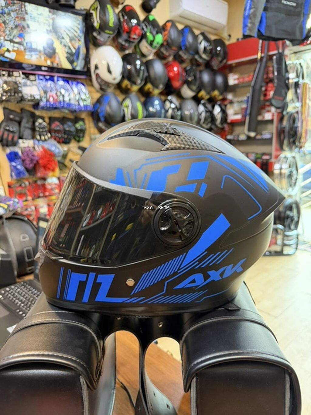 AXX tam üzlü motosiklet dəbilqəsi - Tip: Full-face (vizorlu) - şəkil 2