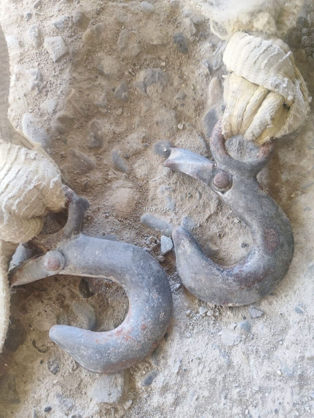 Ağır yüklərin qaldırılması və dartılması üçün metal qarmaqlar - Tip