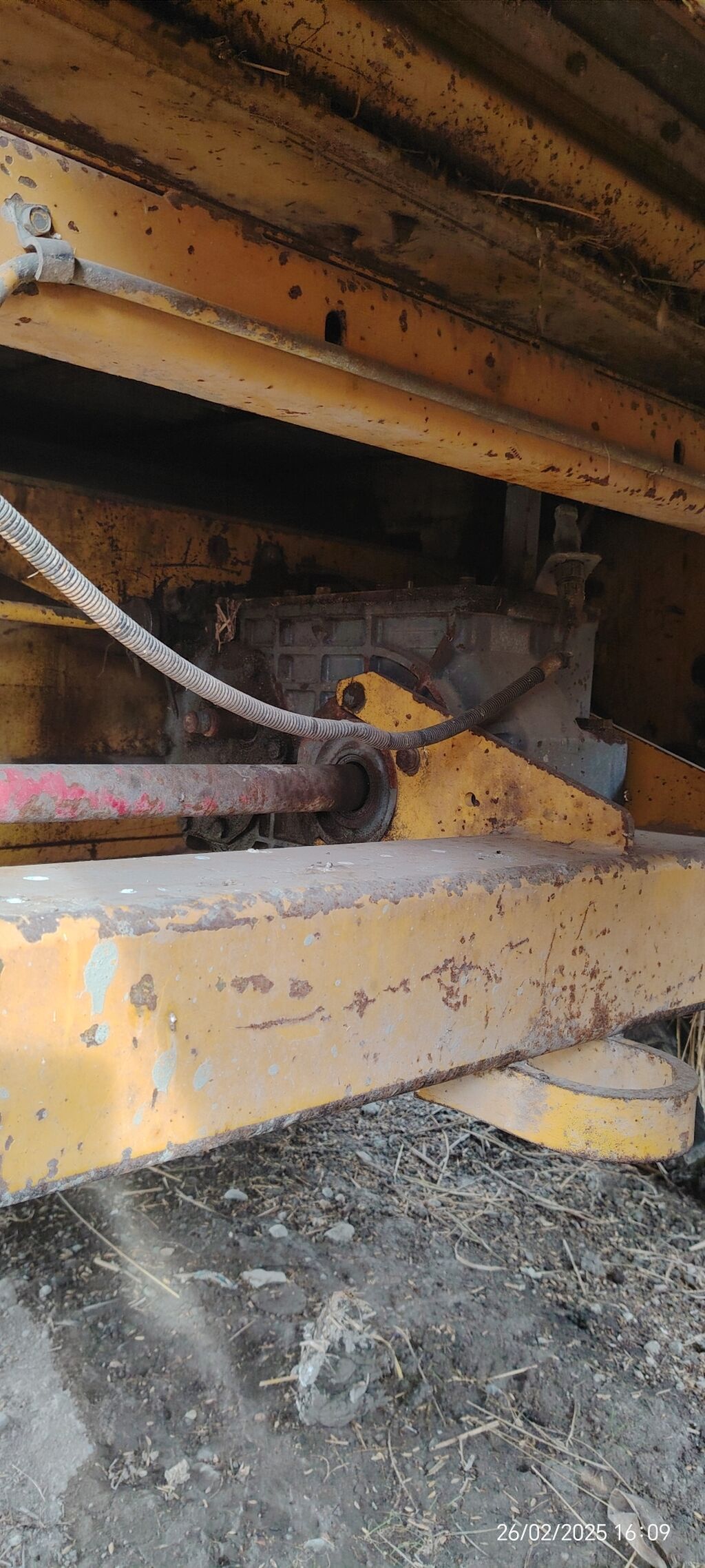 Naxadi tehnikadi mator karobka ela veziyetdedi. Sezondan cixib