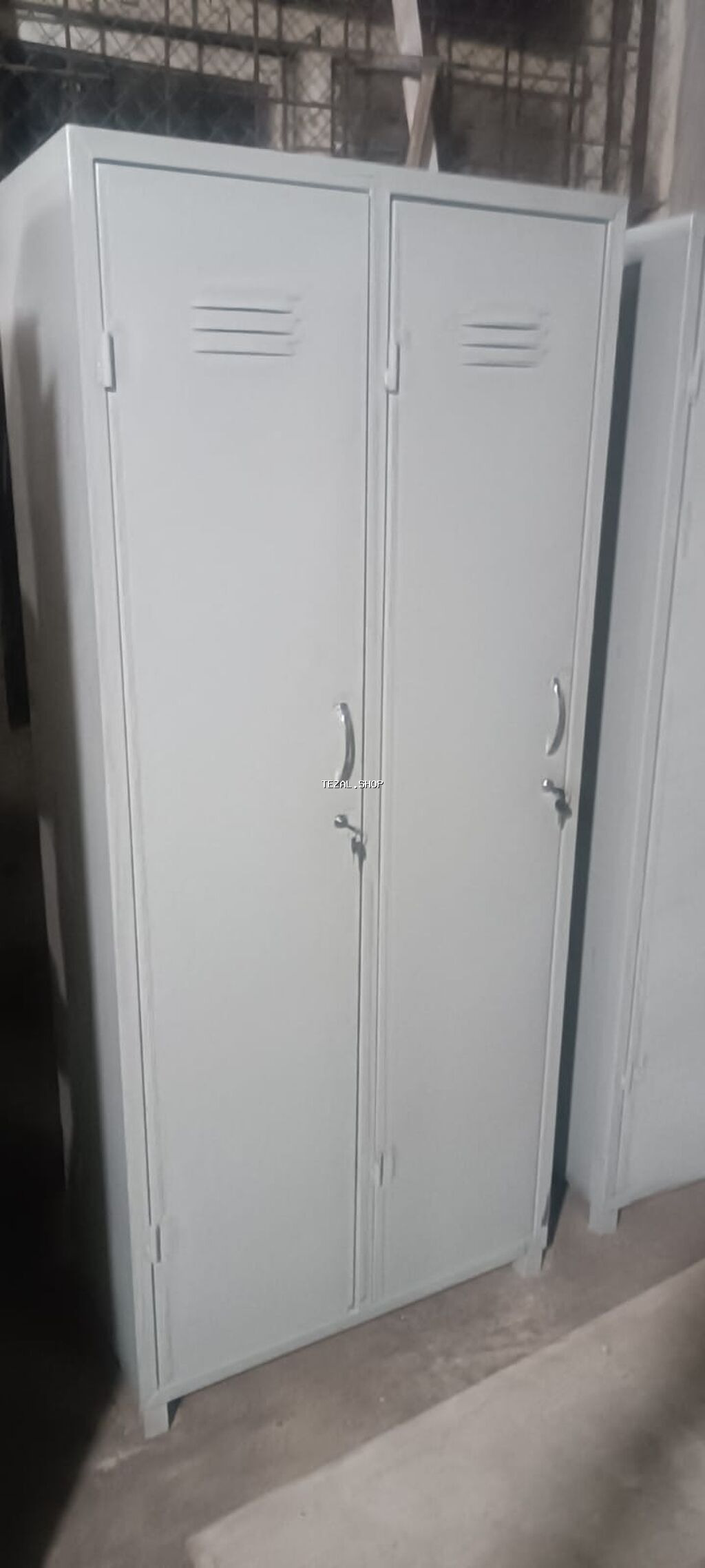 Metall şkaf – 2 qapılı, kilidli, havalandırma dəlikli. Xüsusiyyətlər - şəkil 5