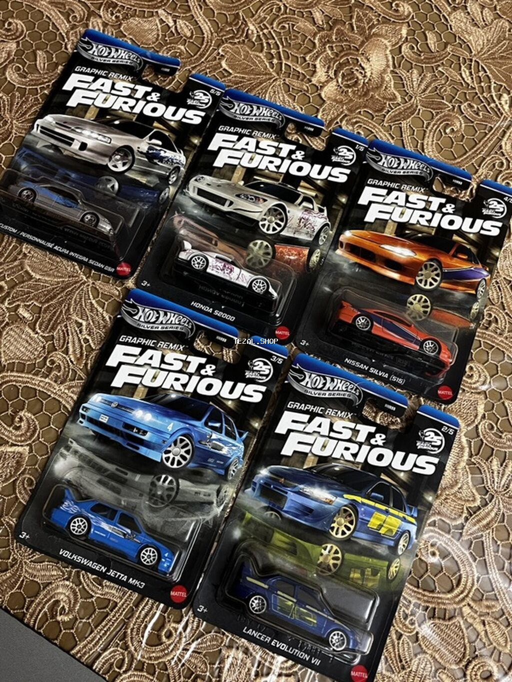 Hot Wheels Silver biri 15 manat Acura 18 manat 2 deneden cox alana