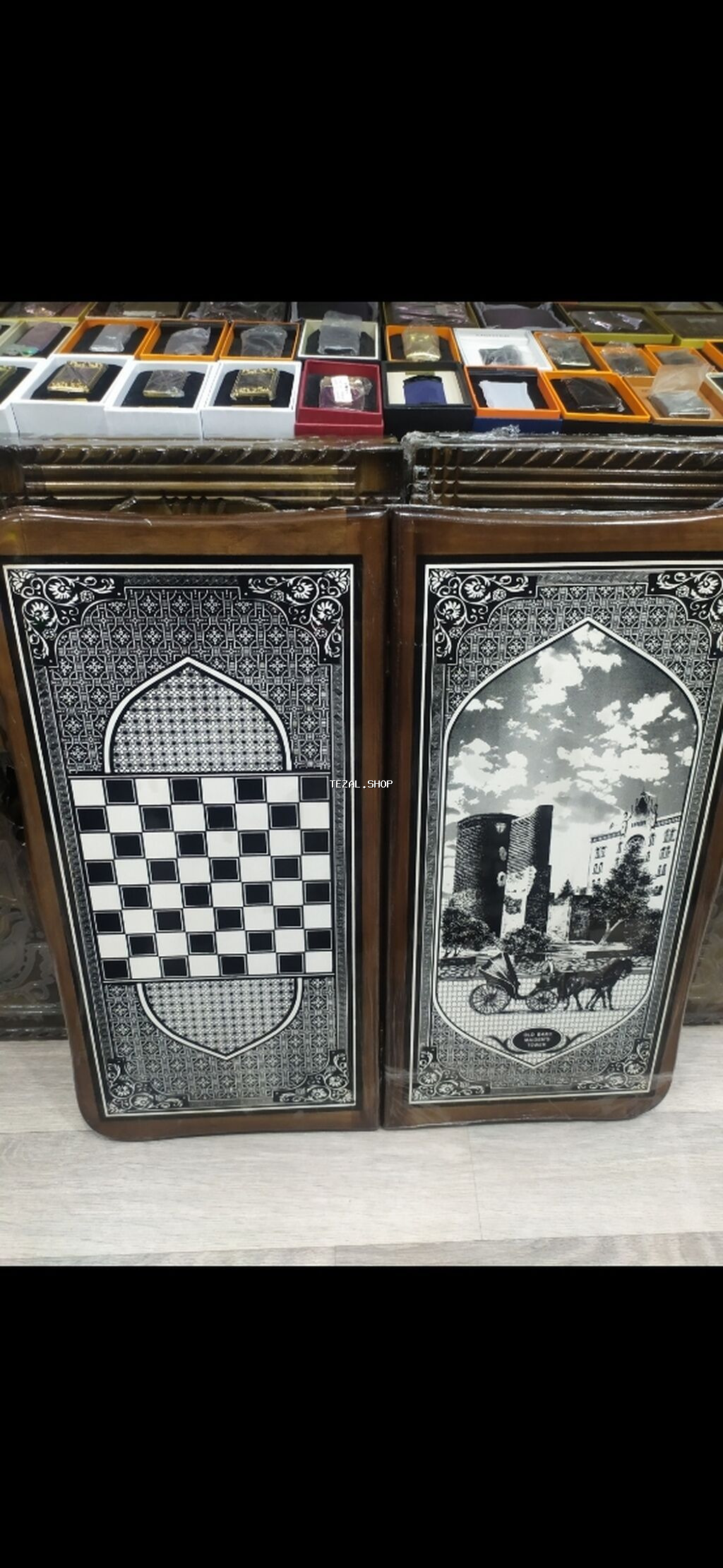 Oyuncu dəsti: taxta nərd/şahmat lövhəsi - Material: cilalanmış taxta