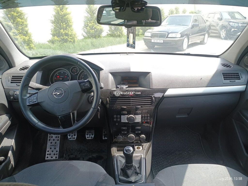Opel Astra: 1.3 l | 2010 il 285000 km Universal - şəkil 2