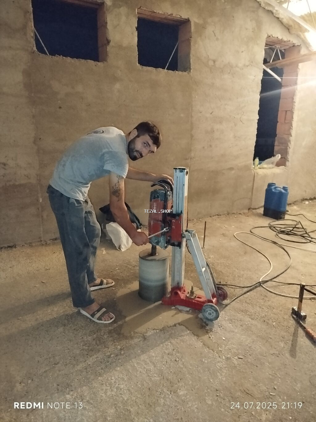 Beton kəsmə beton deşmə xidməti Karot - HILTI DD 200 / 350 ilə 25 ° - şəkil 2