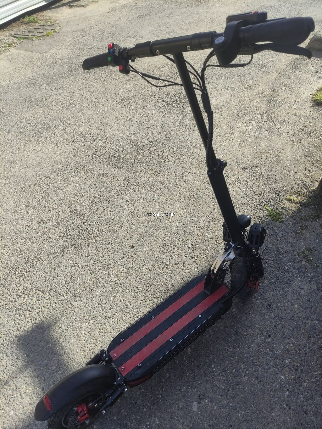 Elektrikli skuter – güclü, işıqlanmalı, amortizasiyalı şəhər/off-road