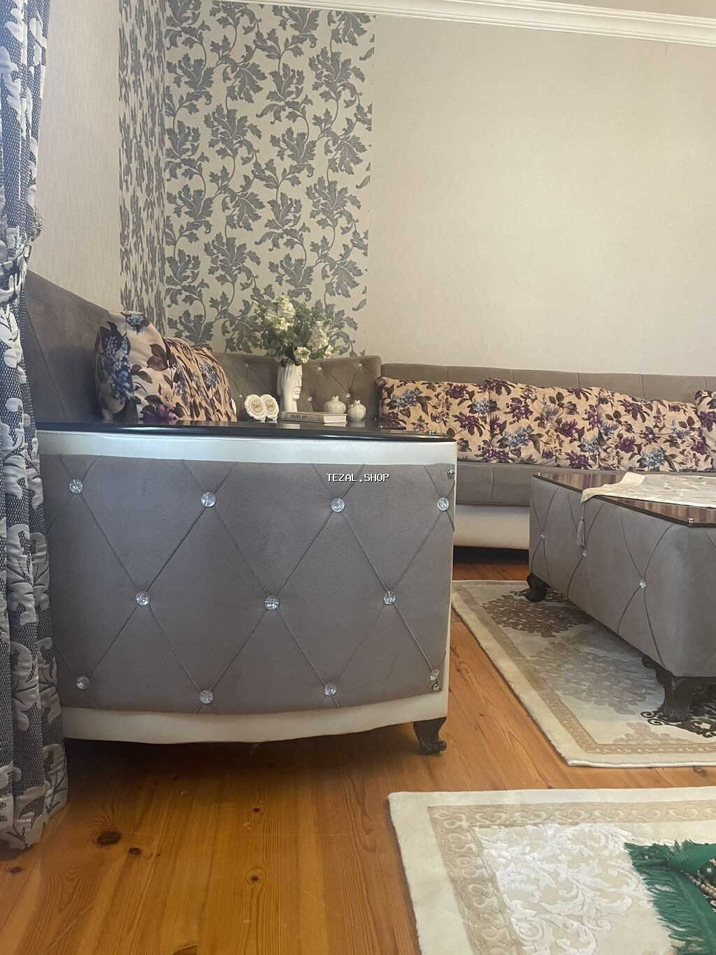 Hec bir problemi yoxdur.Hec bir detalinda nasazliq yoxdu ve oturacaq