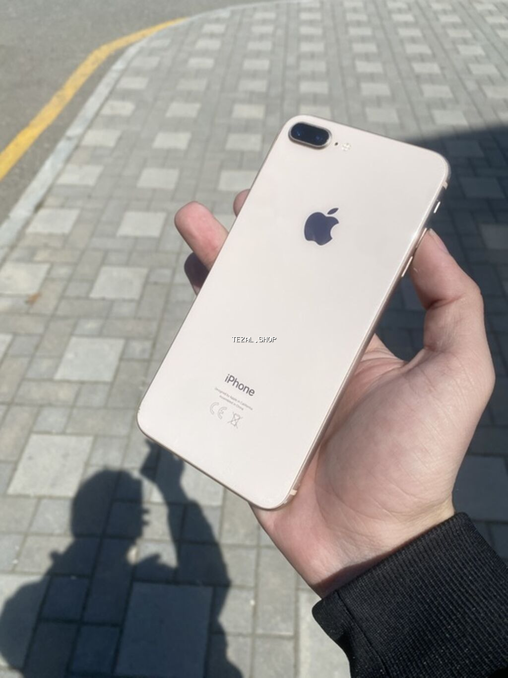 IPhone 8 Plus, Qızılı, Simsiz şarj - şəkil 3