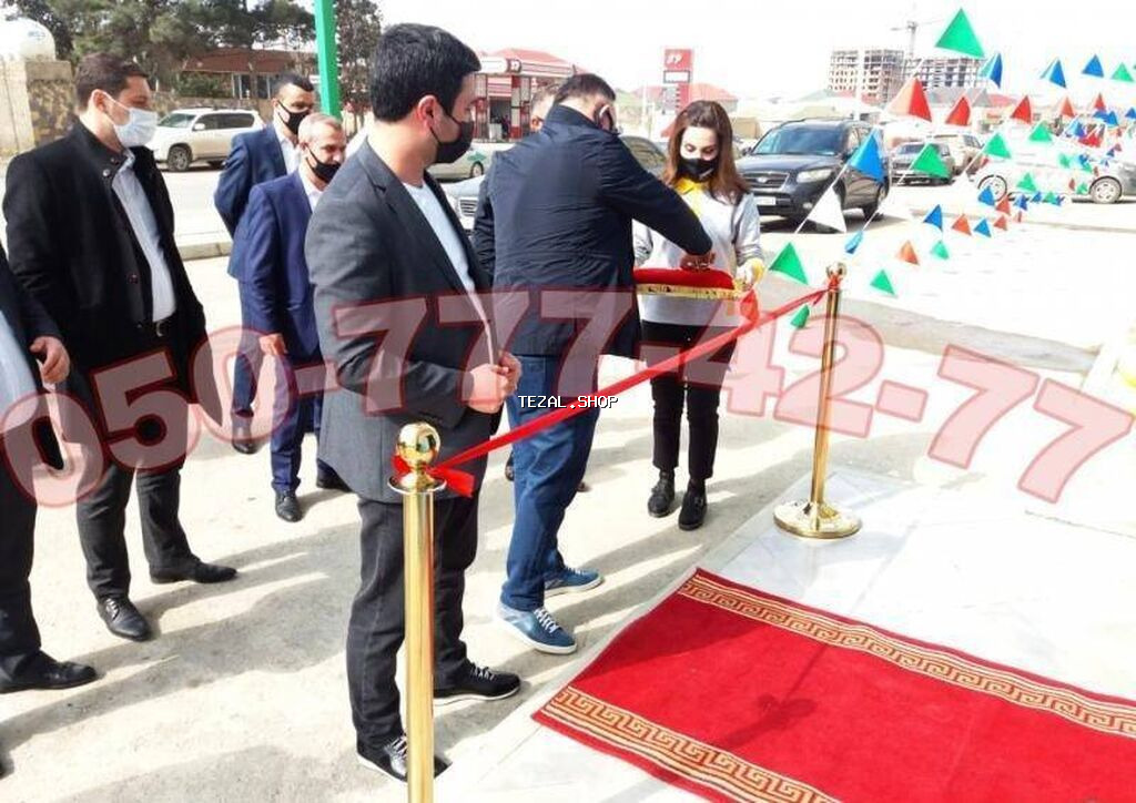 Qırmızı lent kəsilmə. Acilis dest icare. Lent kesilmesi dest. Qirmizi