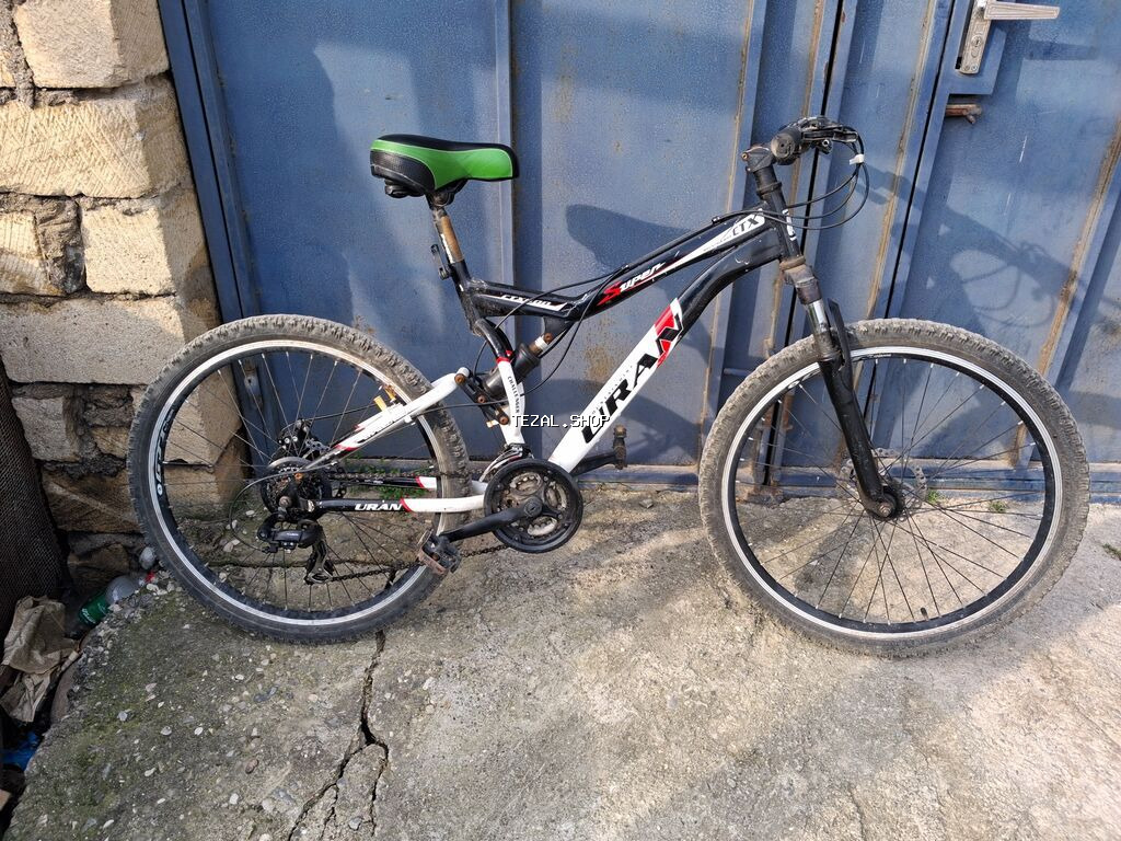 Böyüdüm satıram yanında kilit və açar seti pulsuzdur dələduz deyiləm