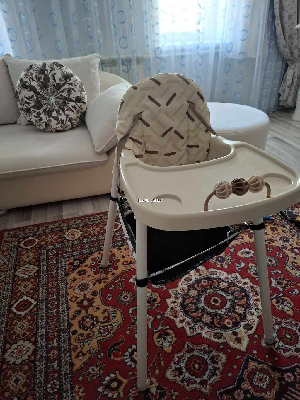 Uşaq Yemek Masası 1 il isdifadə olunub 30 azne satılır