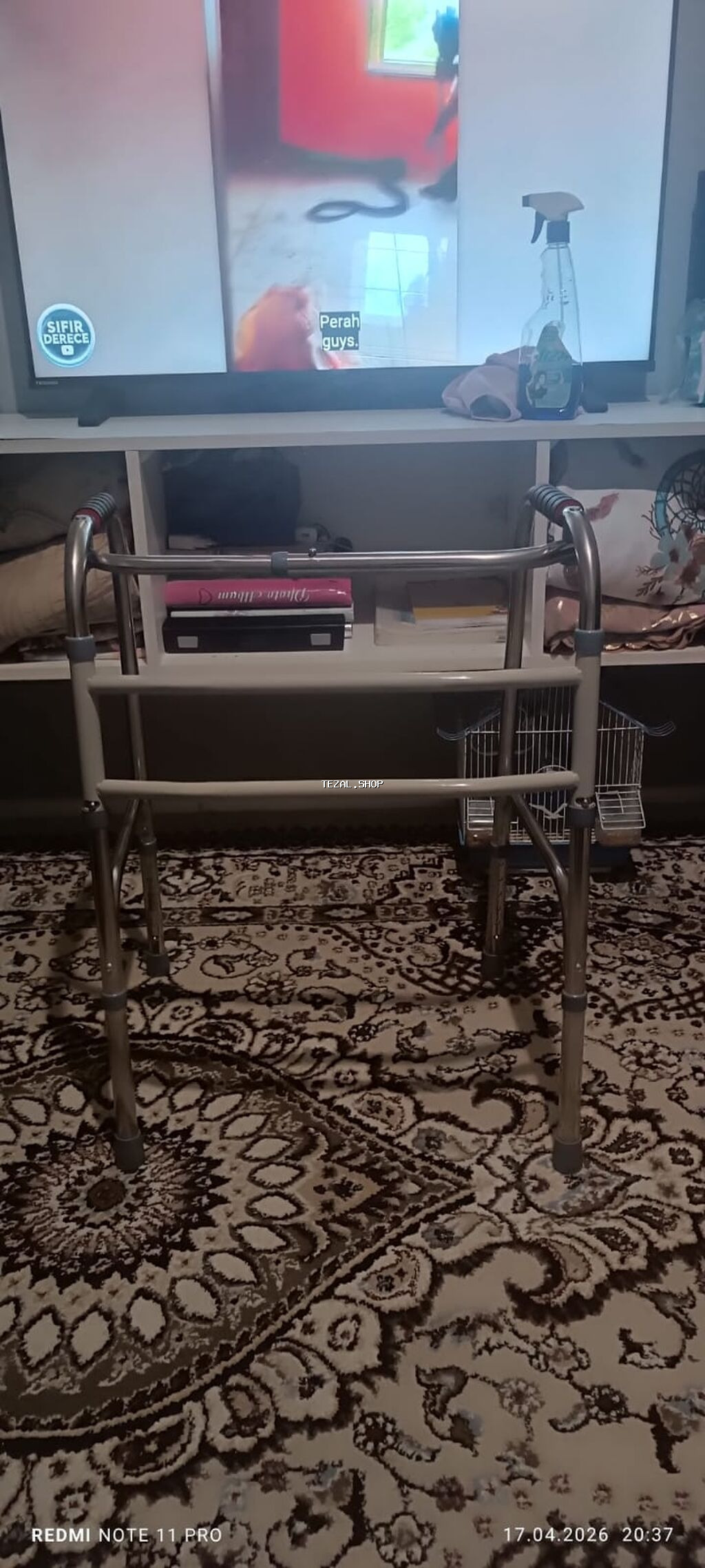 Gəzinti çərçivəsi (walker) - Material: yüngül, möhkəm alüminium