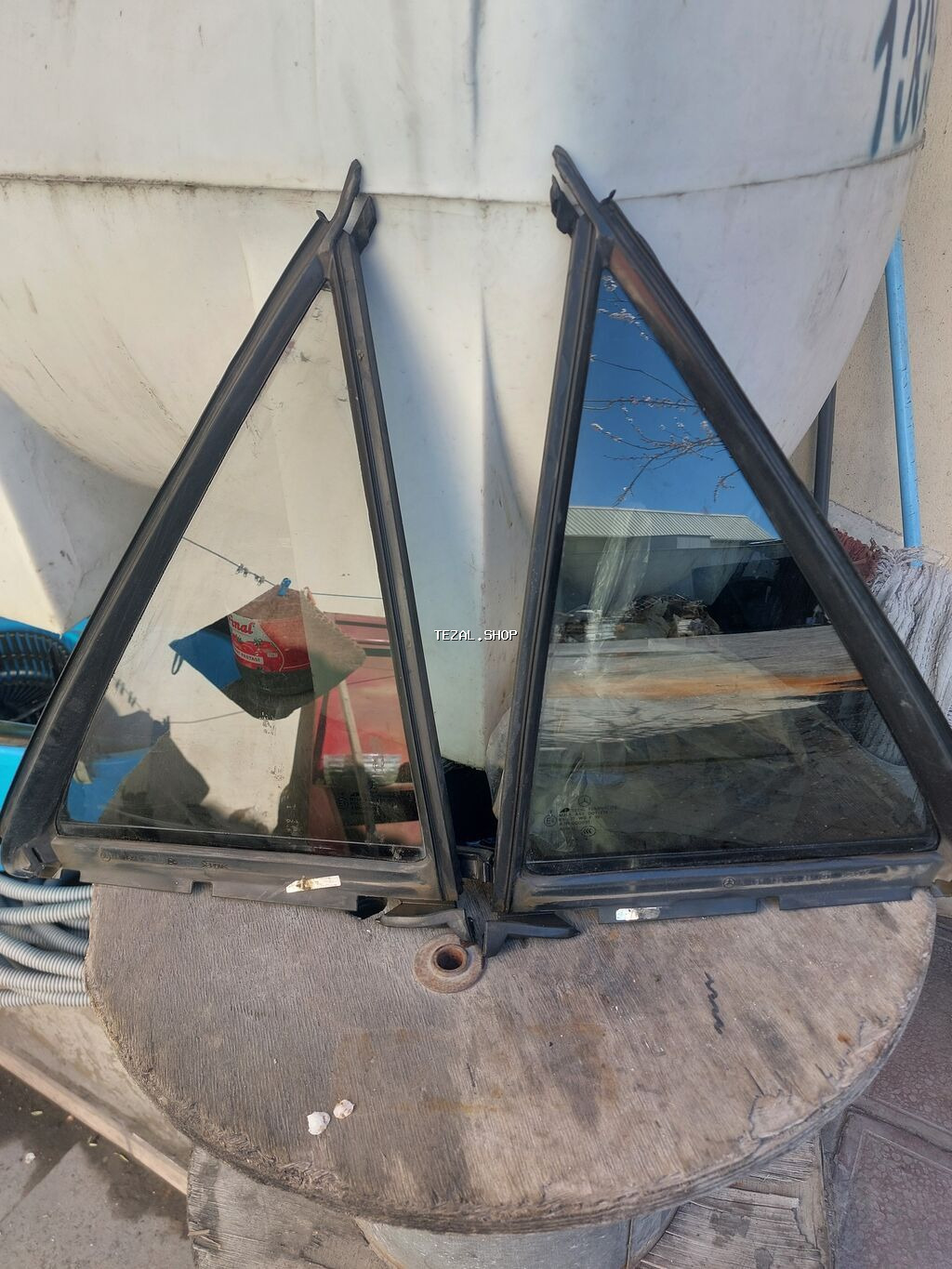 Mersdes emel arixa qapin şüşələri - şəkil 2