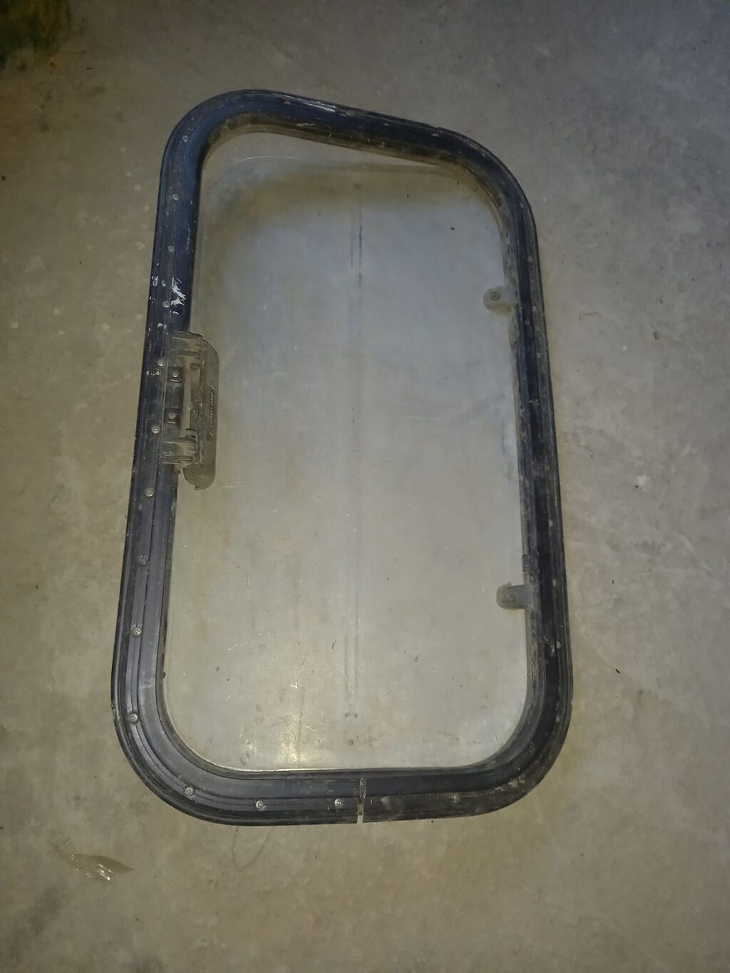 Metall lyuk/qapaq komplekti - Tətbiq: qayıq, kater, karvan, furqon