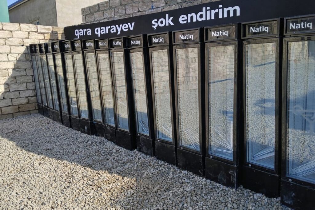 Şüşəli dolab vitrini, İşlənmiş, Ödənişli çatdırılma