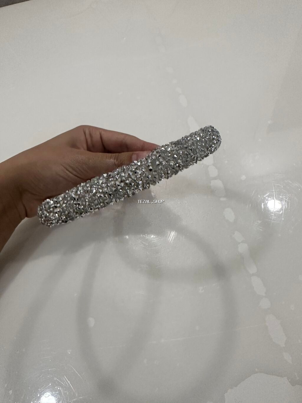 Abadok 15 azn çox parlaqdır yenidir