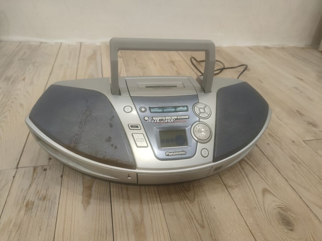 Qədimi maqintafon kaset disq radyo hamsi var işley vezyetdedi - şəkil 2