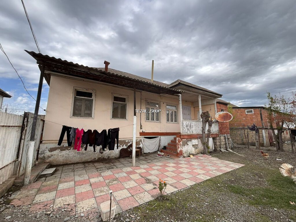 Satılır: həyətli ev və torpaq sahəsi - Tikili: 1 mərtəbəli fərdi