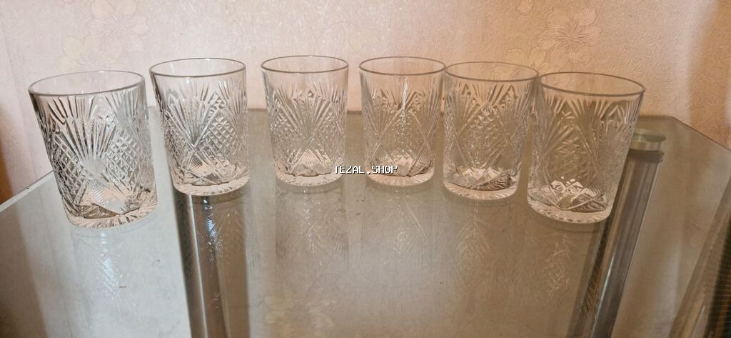 Rusiyanin qedimi xurustal stekanlari satilir Yenidir 65Azn