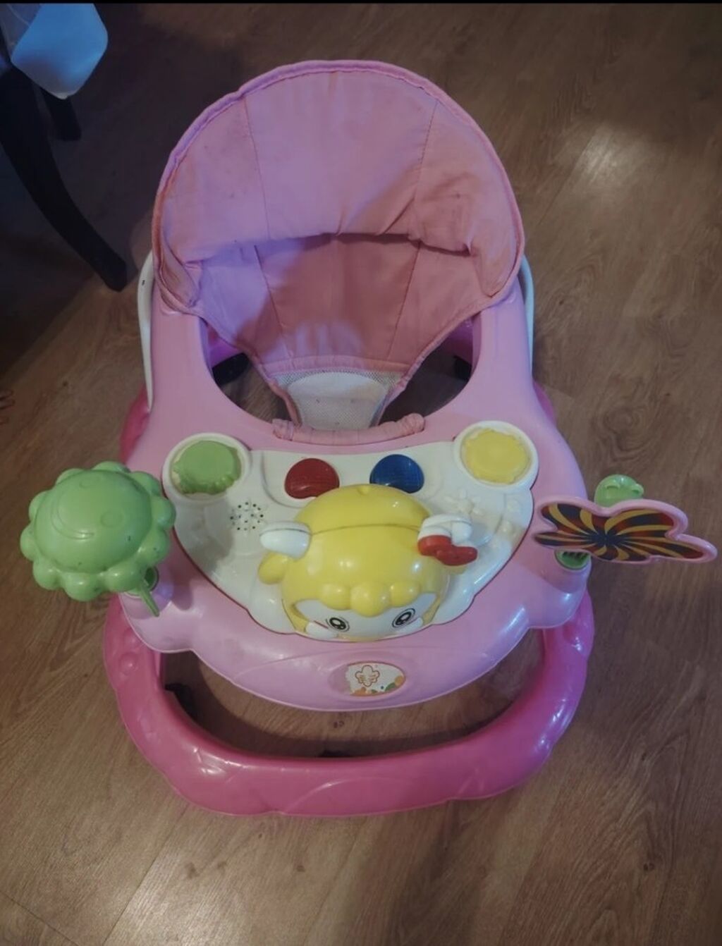 Kadilka uşaq üçün yaxşı vəziyyətdə musiiqlidir işləyir ciddi alıcılar