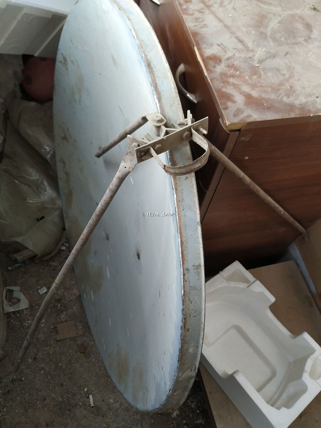 Peyk antenası 
Krosno boşqabı 1m lik Qalovka pristavka Tam komplekt