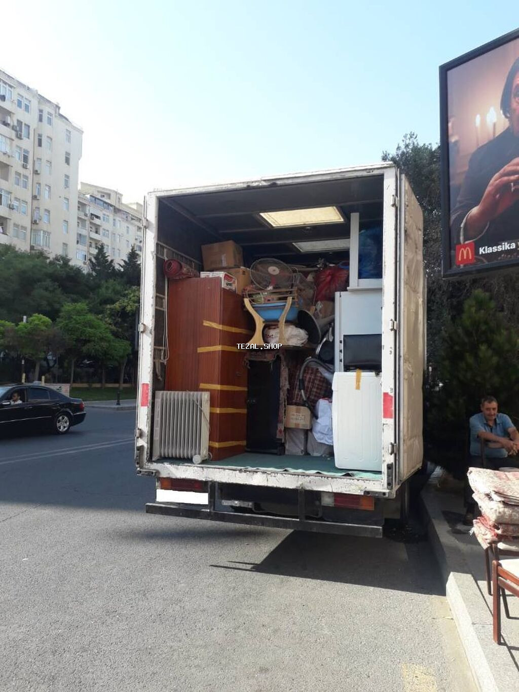 Yuk dashima. Evlerin kocurulmesi xidmeti. ofislerin dashinmasi. bag