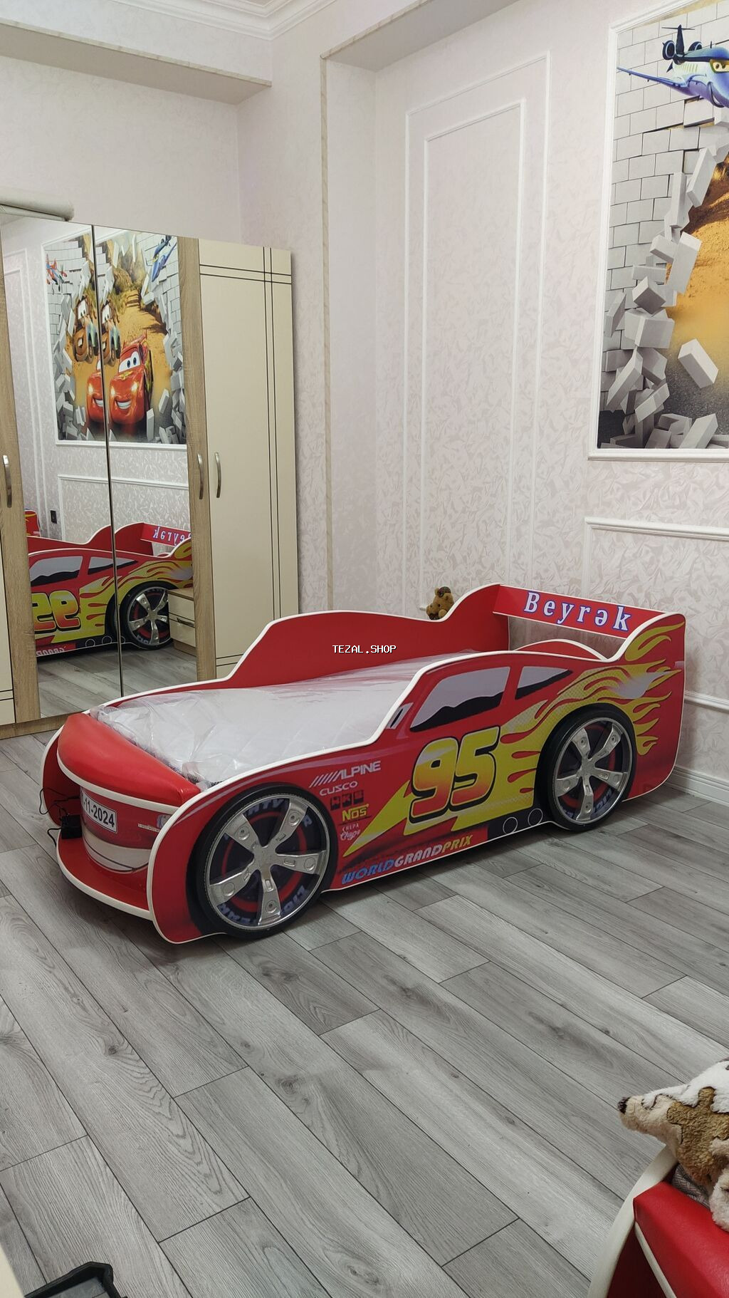 Uşaq maşini sifarişle hazirlanir 3/5 gune hazir olur, unvana