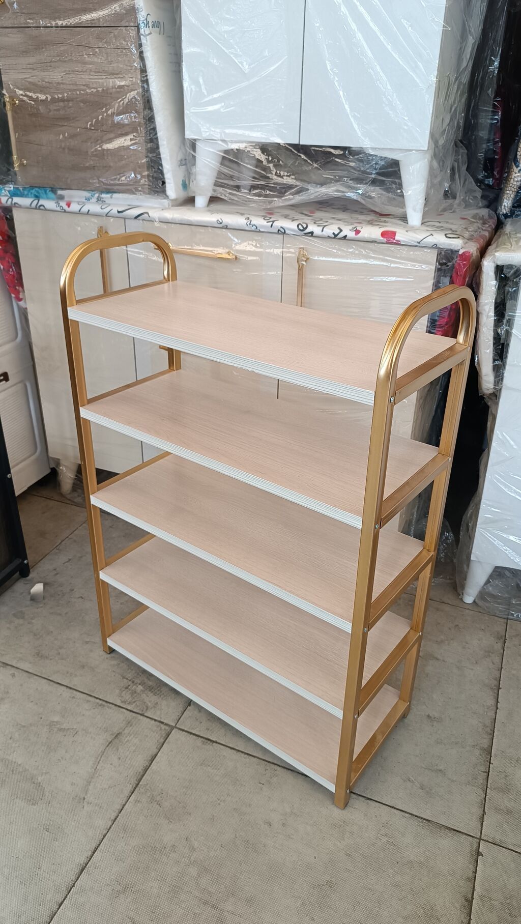 Taxta ayaqqabı rəfi – həm səliqəli, həm də zərif dizayn! Evinizdə