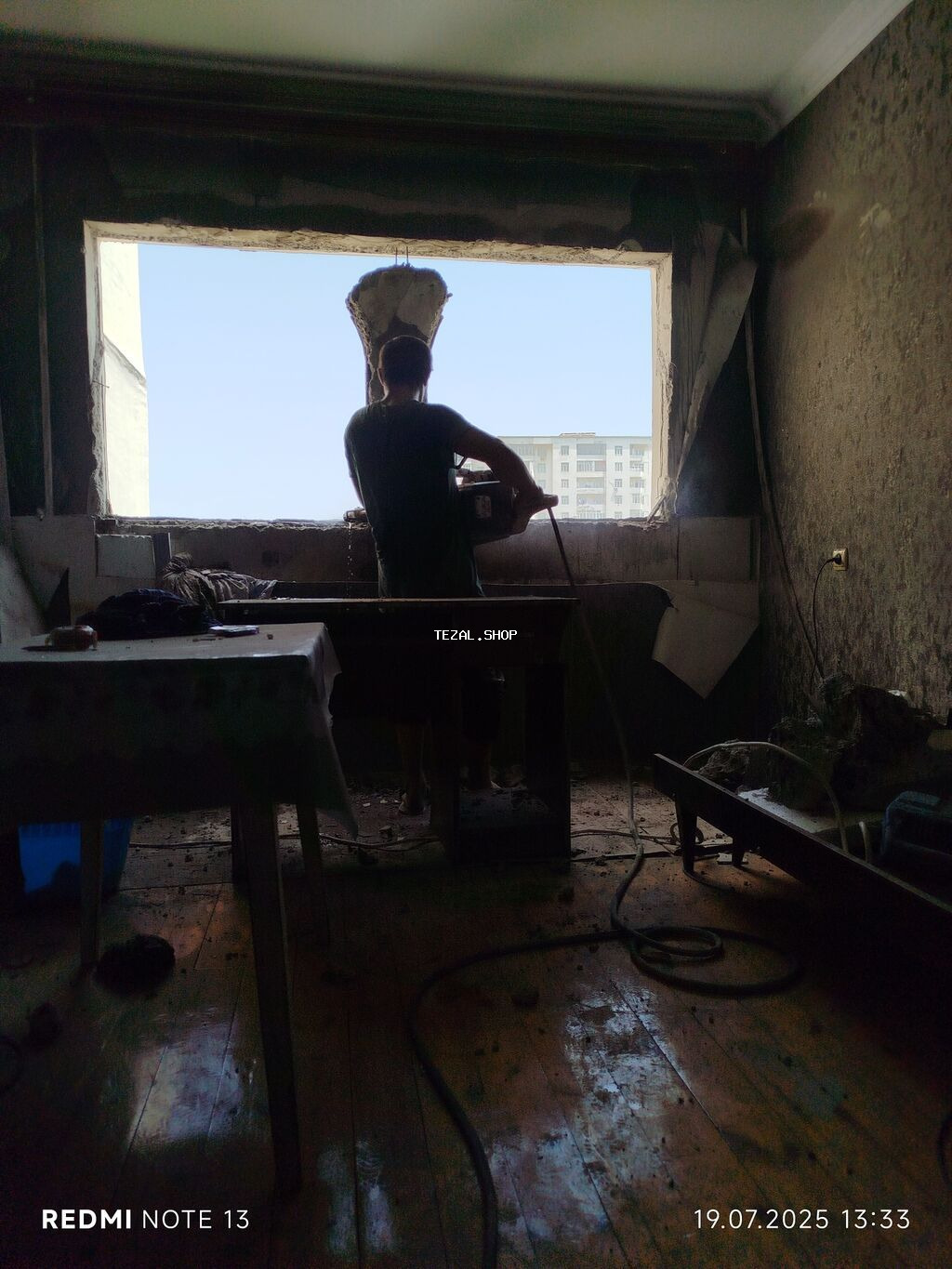 Səssiz tozsuz səliqəli kəsim. Beton katlavan monolit kubik - şəkil 4