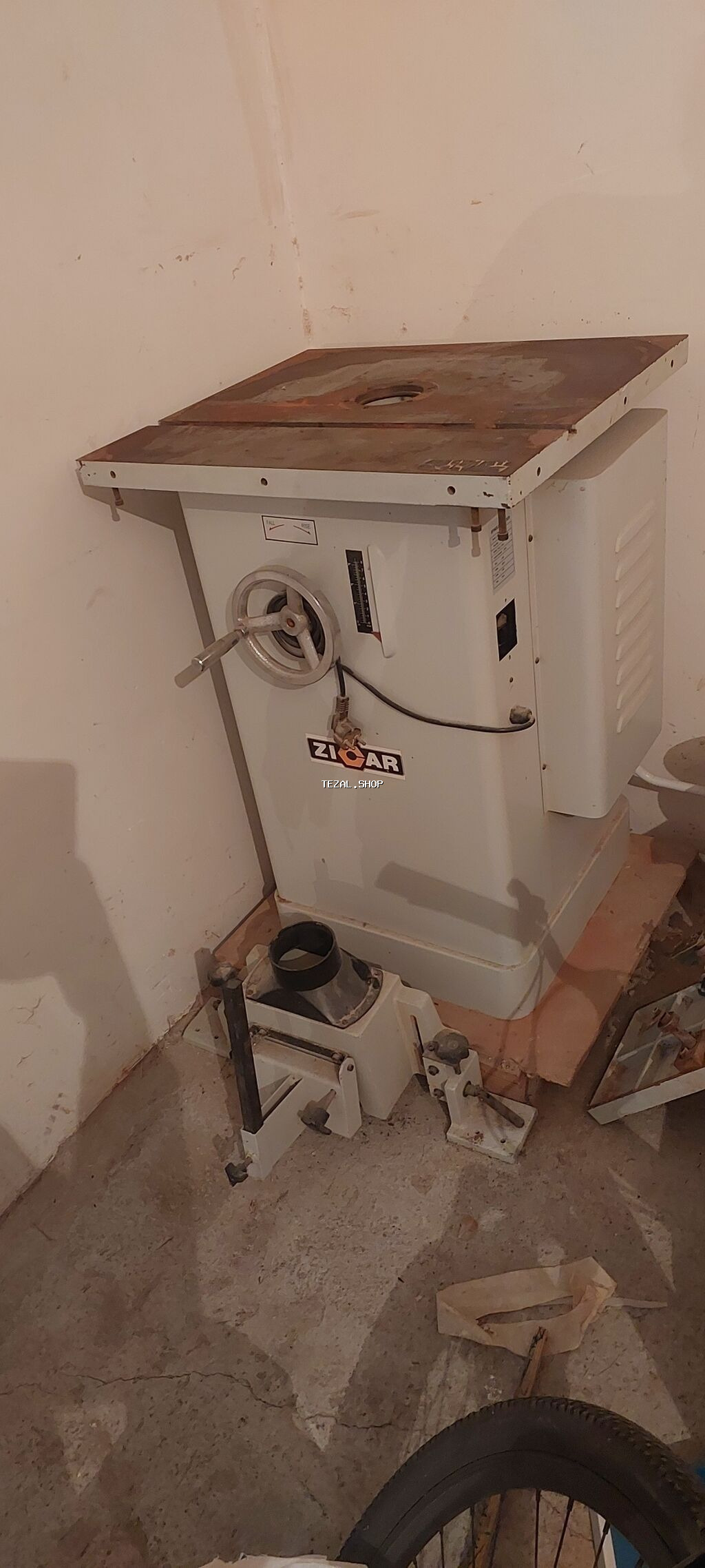 Taxta kesen fiqurlu taxta tam melumat ucun xahis edilir nomreyle elaqe