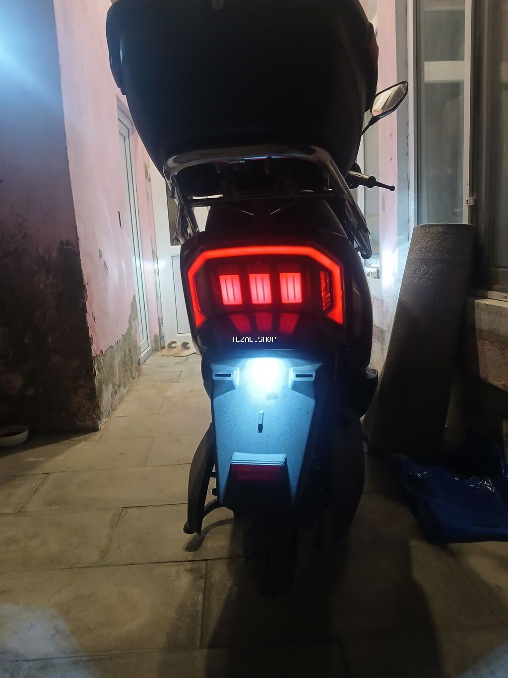 Elektrik skuter – LVJU (NFC panel) Xüsusiyyətlər: - Tam elektrik - şəkil 2