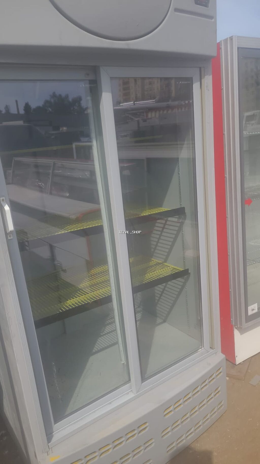 850₼ şüşəli vitrin soyuducu başqa avadanlıqlarda var Bakı Ss00