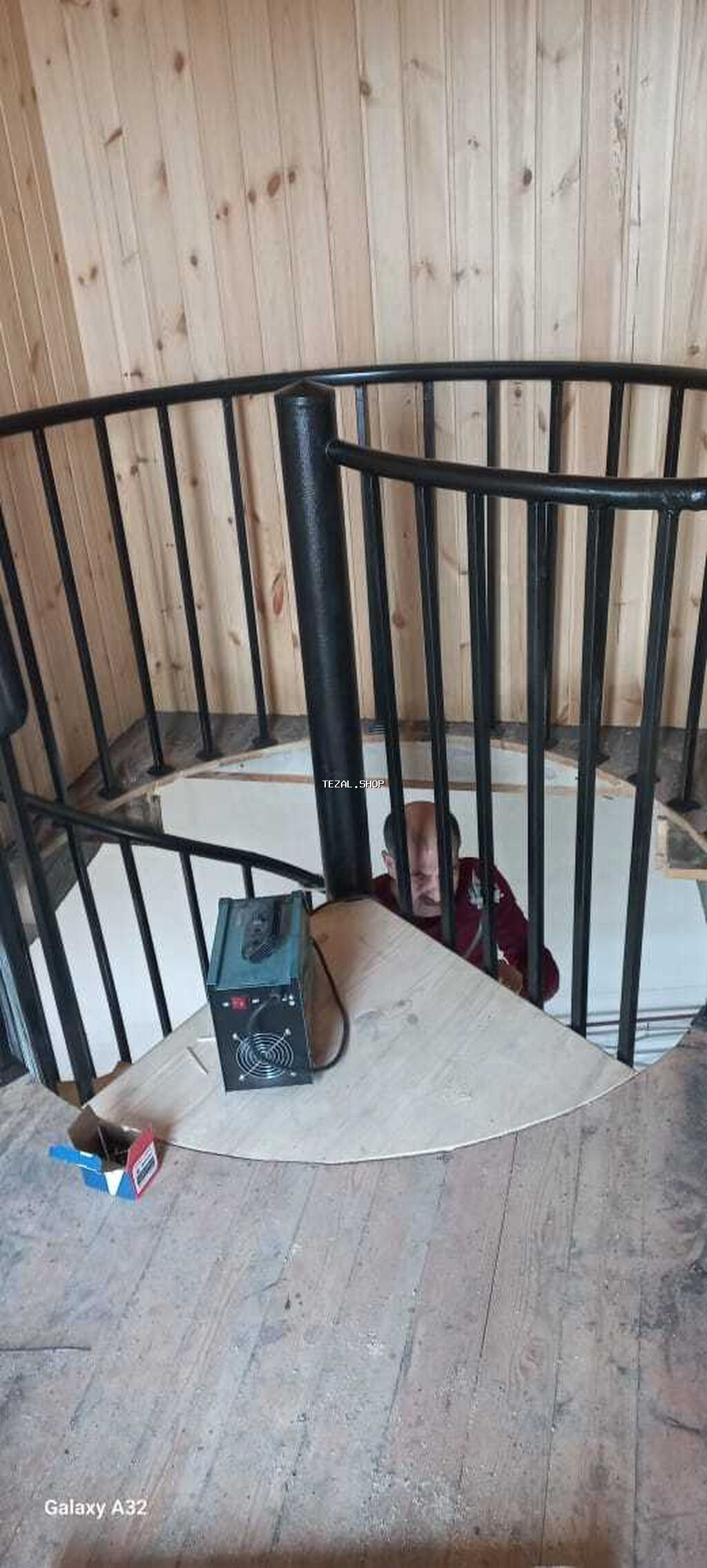 Müxtəlif üslub və dizaynlarda dəmir və şüşə materiallardan hazırlanmış - şəkil 3