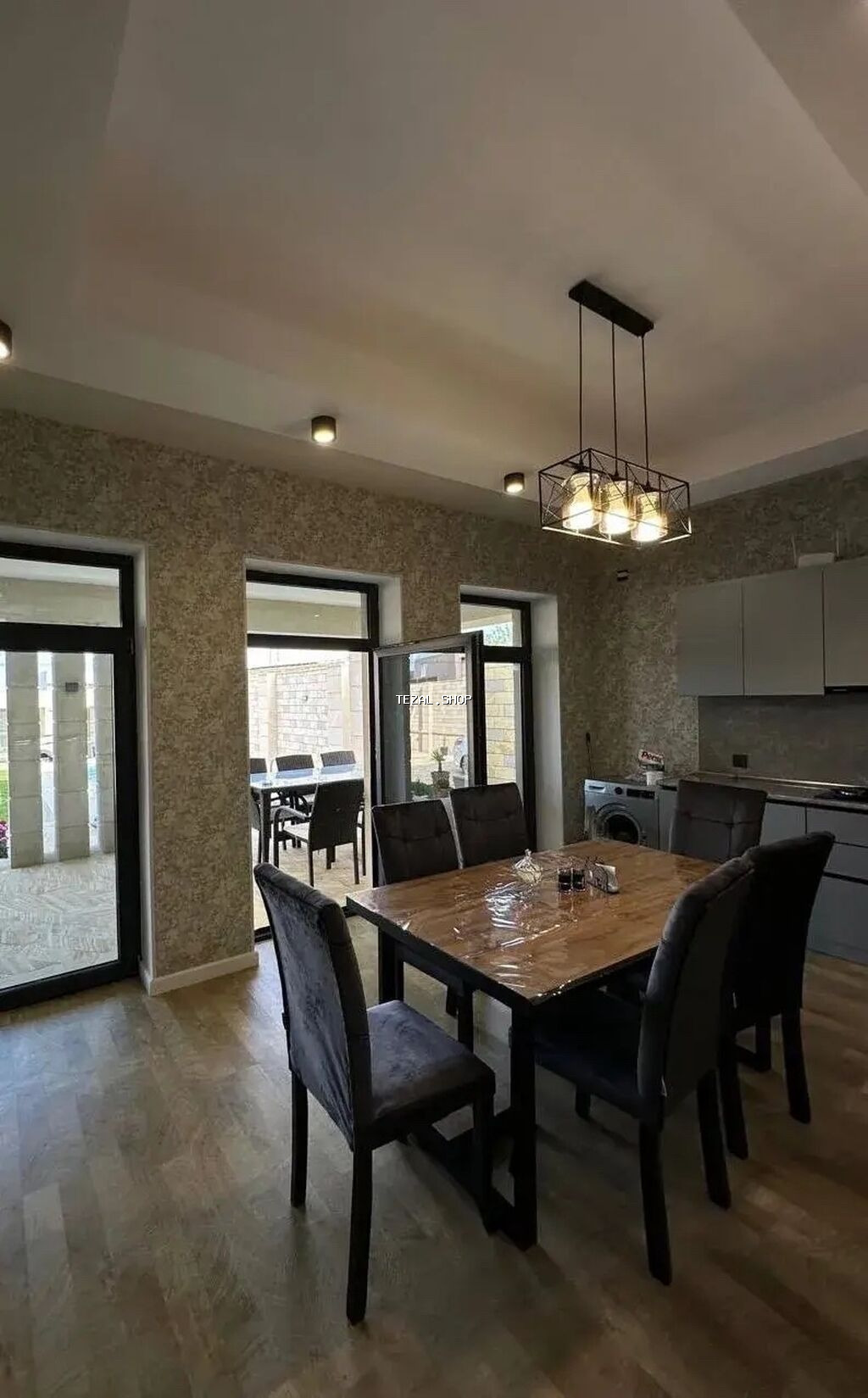 150 kv. m, 5 otaqlı, Hovuzlu, Kombi, Qaz, İşıq - şəkil 2