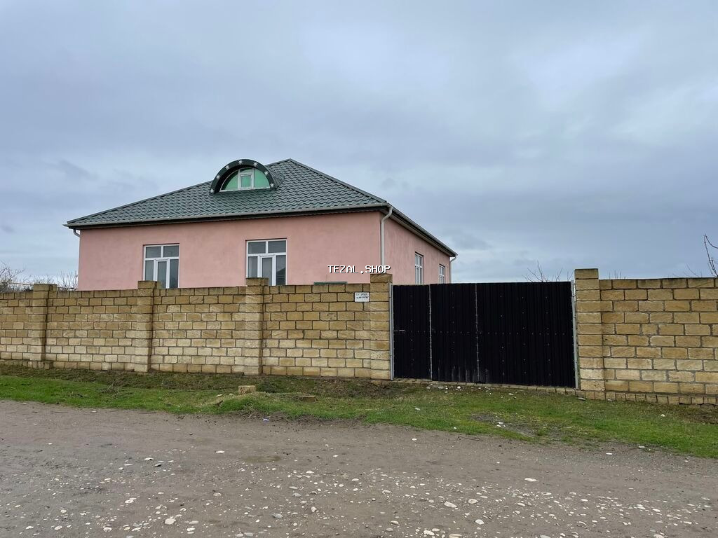 Xudat, 140 kv. m, 4 otaqlı, Hovuzsuz, Qaz, İşıq, Su