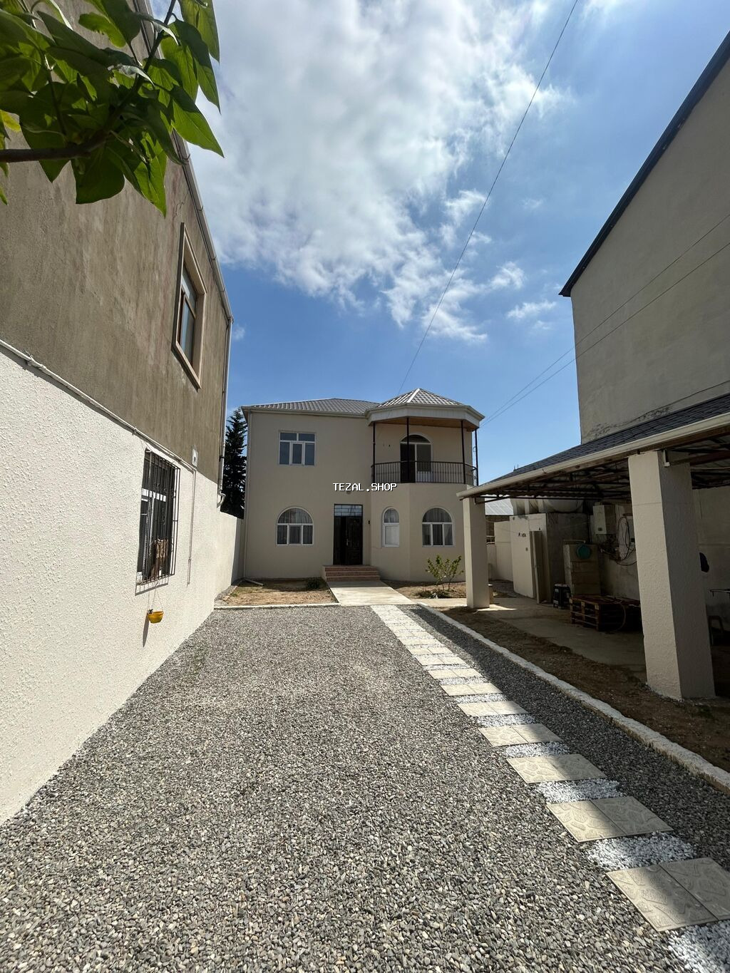 6 otaqlı, 220 kv. m, Yeni təmirli