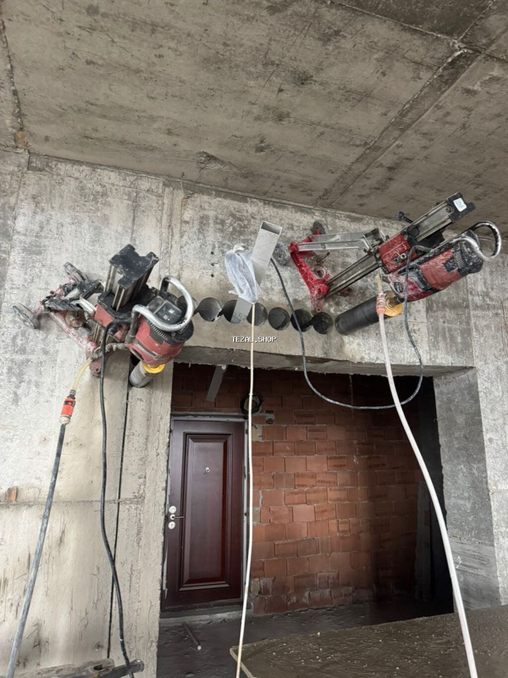 Beton kəsmə və deşmə xidməti - Armaturlu beton, monolit, kərpic və