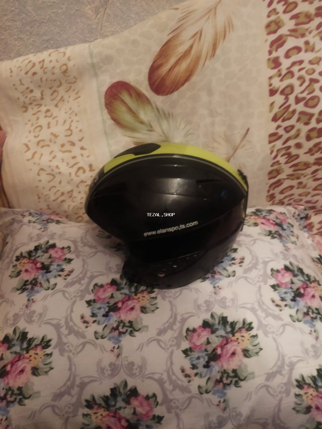 Salam Aleykum Kask Satılır. Təzə kimidi.Şüşəsi yoxdu. Son qiymət