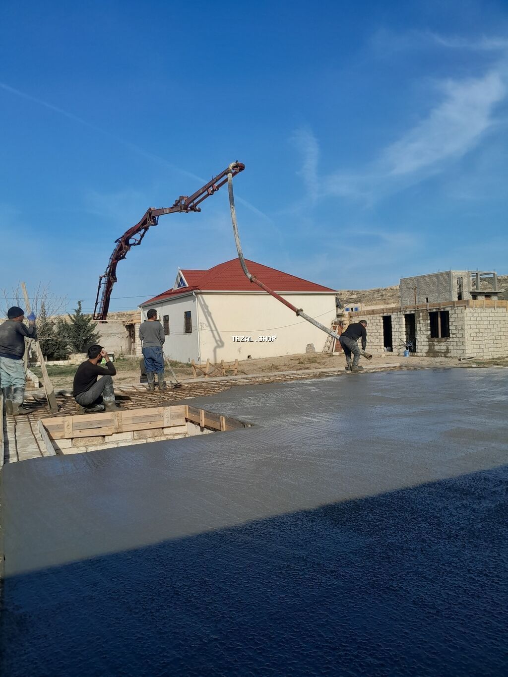 Serfeli beton teklif edirik isdenilen marka .isdenilen unvana