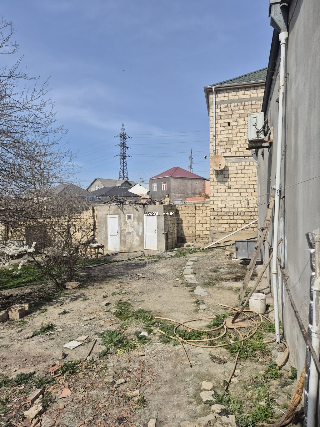 Həyətyanı sahəsi olan fərdi yaşayış evi real alıcıya endirim olacaq - - şəkil 4