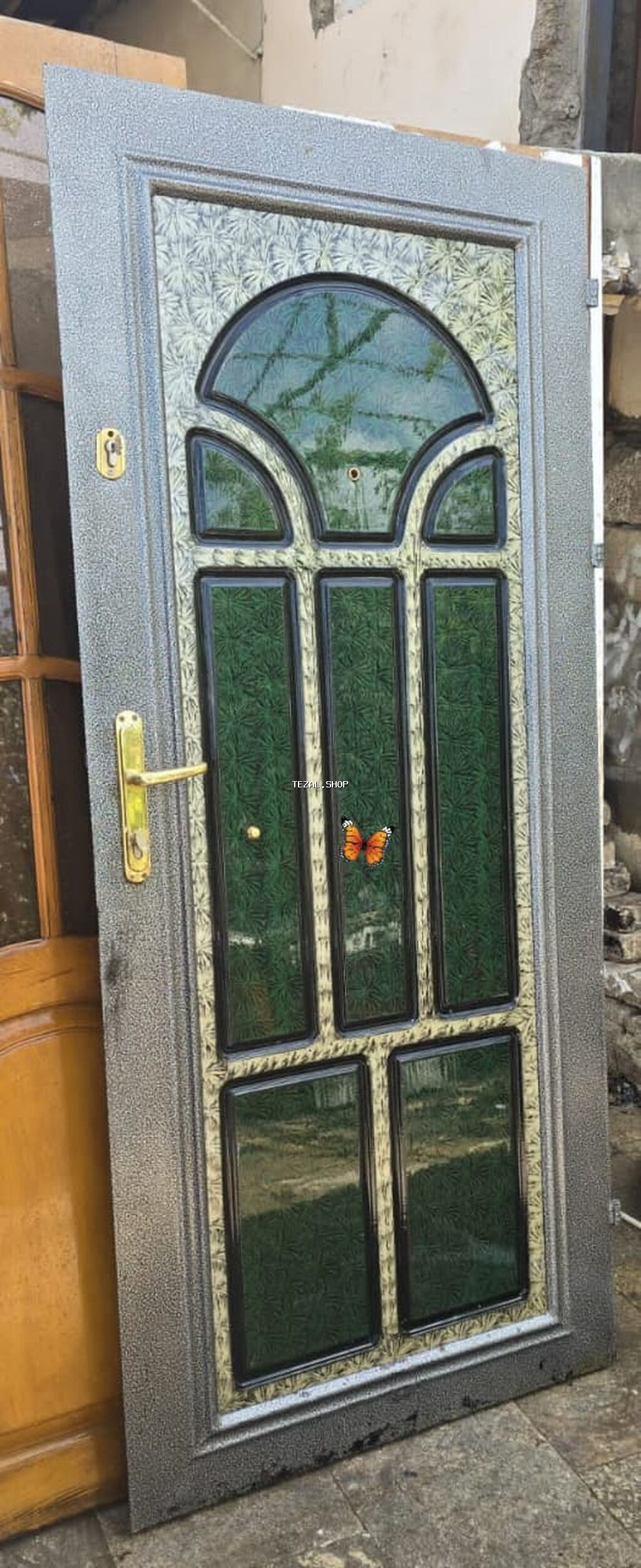 Seyf qapi satilir 160azn.Olcusu 90x2. Çatdirilma pulsuz. SAMİRƏ